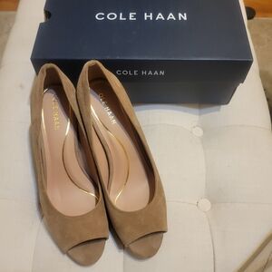 Cole Haan Women's Tan Peep Toe Shoes